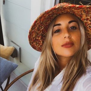 Meet your Posher, Candice